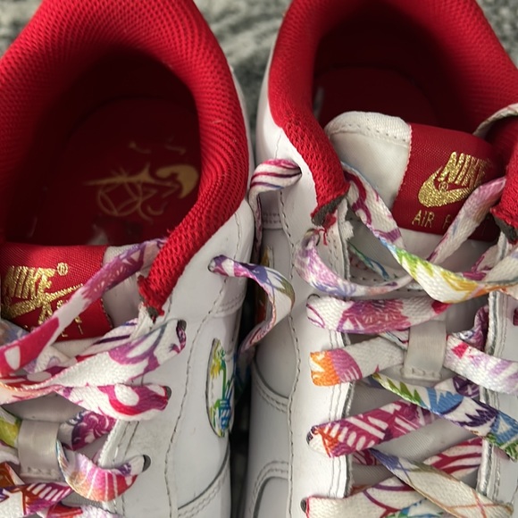 Air Force 1. Size 6.5 Y ( it fits my Sz 8 womens foot) - Picture 5 of 11